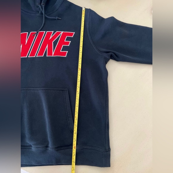 Nike hoodie Men’s L black & red - Picture 10 of 12